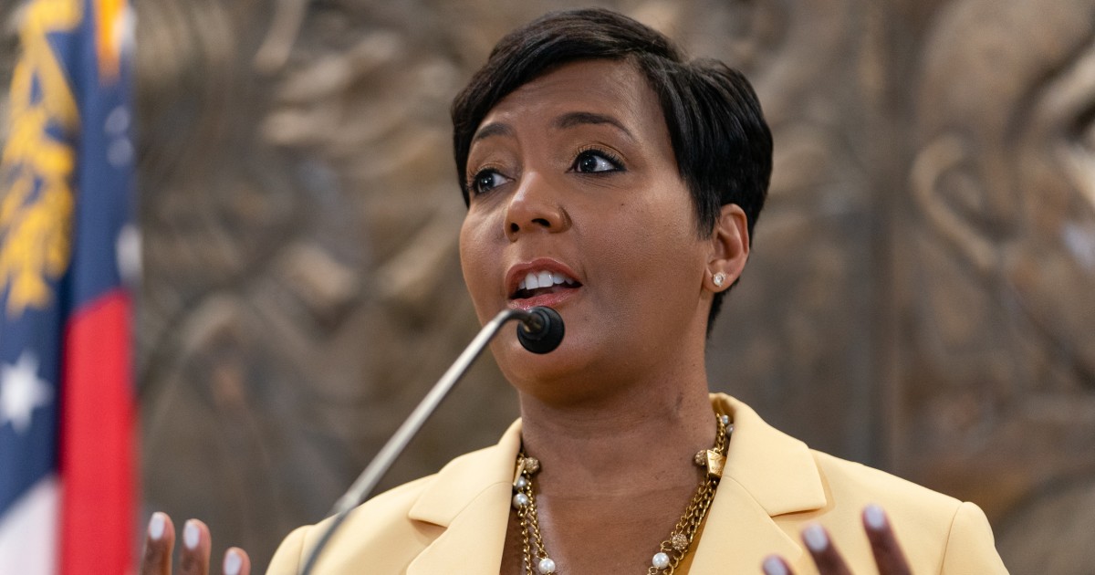 Former Atlanta Mayor Keisha Lance Bottoms Says She Was Denied Service Because Of Leggings