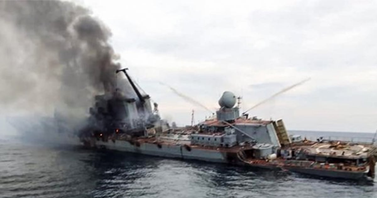 관리들은 미국 정보부가 우크라이나가 러시아 기함 모스크바를 침몰시키는 데 도움을 주었다고 말했습니다.