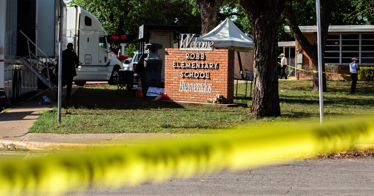 Uvalde police had the gunman of their sights earlier than he entered the varsity — however didn’t pull the set off, new report reveals