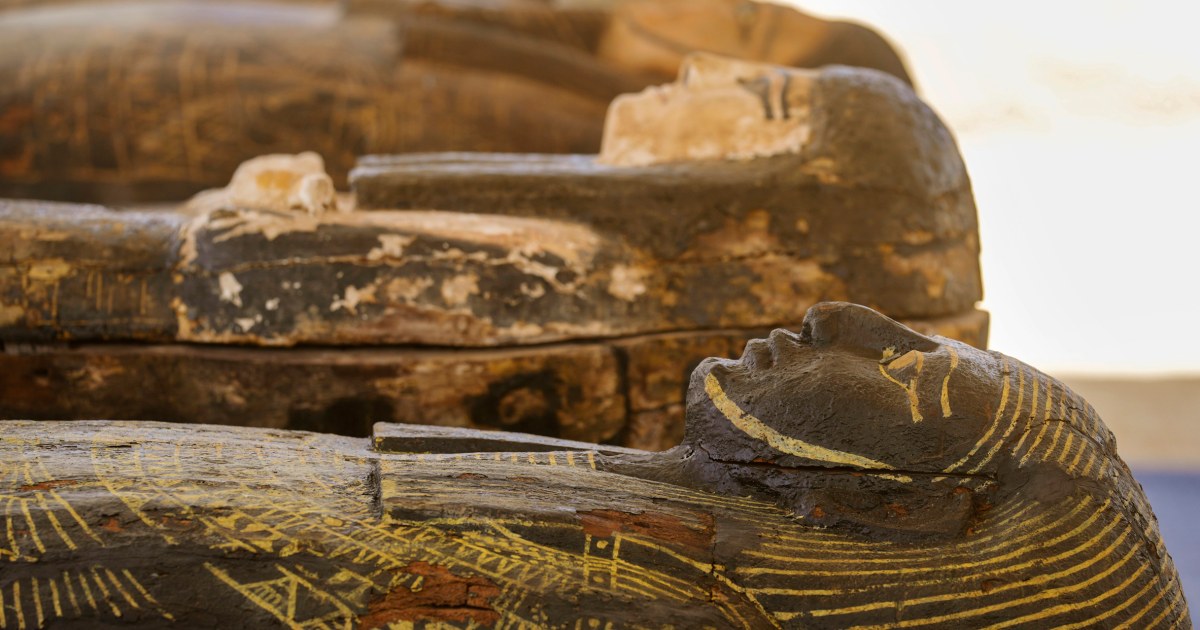 تعرض مصر كنزًا دفينًا من القطع الأثرية القديمة المكتشفة حديثًا