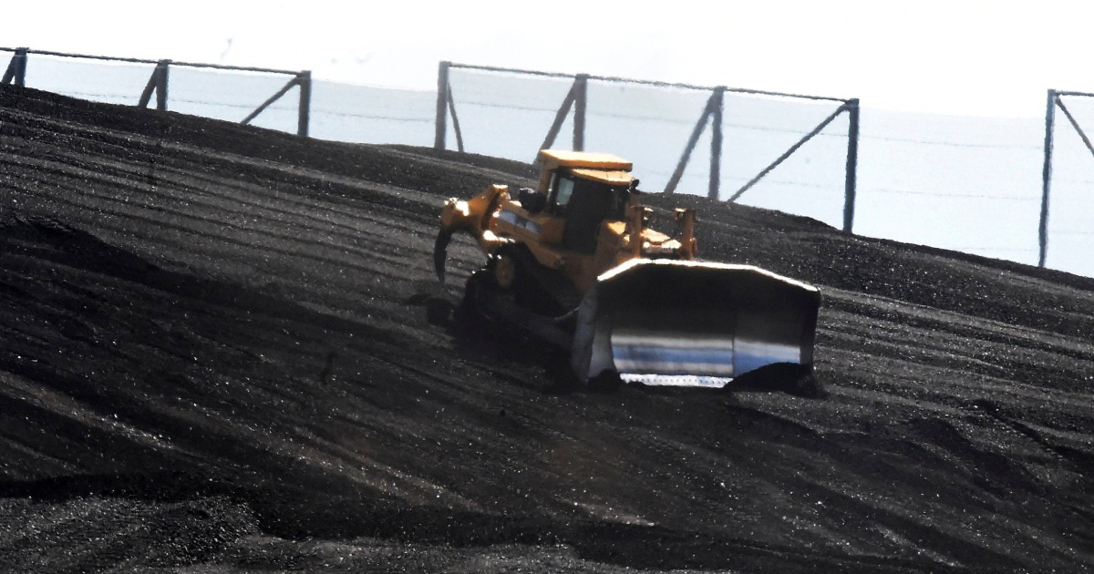 Coal pile slide buries, kills 2 at Colorado power plant