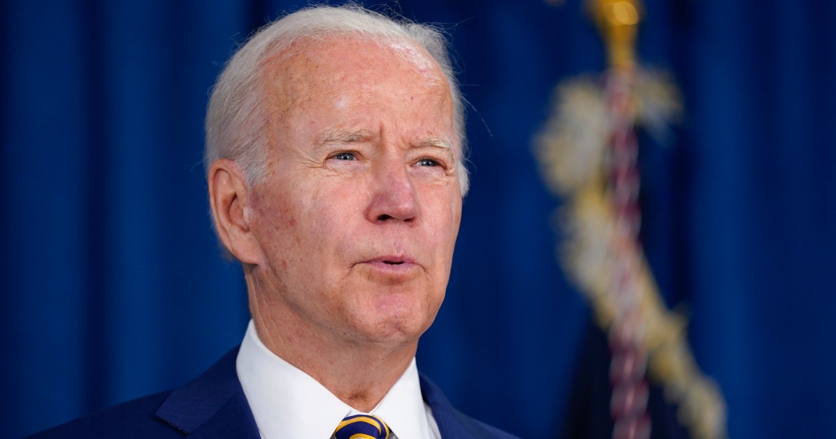 Biden, first lady briefly moved from Delaware beach house after small plane flies into restricted airspace thumbnail