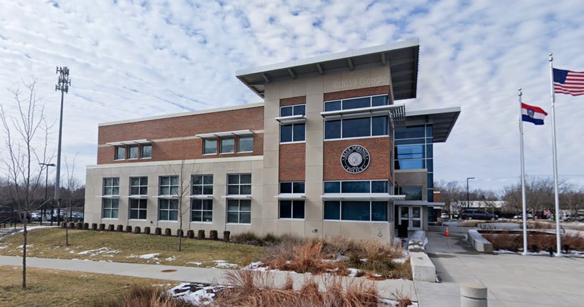 Suspect in mass murder threat that cancelled Missouri schools is in custody