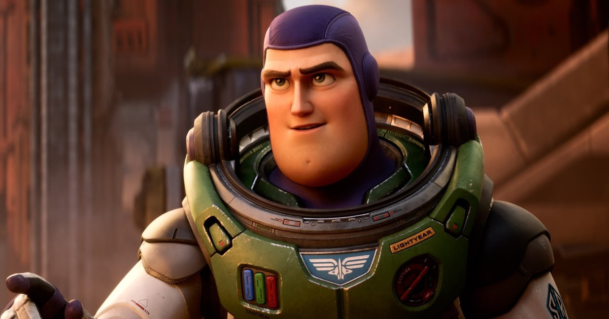 Opgetild cent Chemicaliën Buzz Lightyear's 'Toy Story' spinoff deserves credit — but Pixar chickens  out