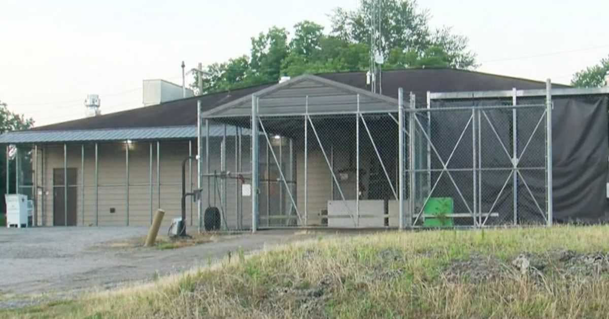 Correctional officer killed inside Arkansas jail was fatally shot by