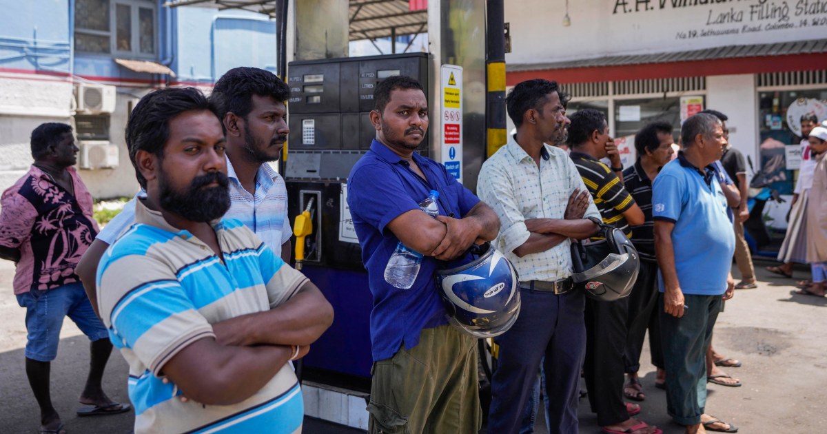 sri-lanka-sends-2-ministers-to-russia-for-oil-amid-fuel-shortages