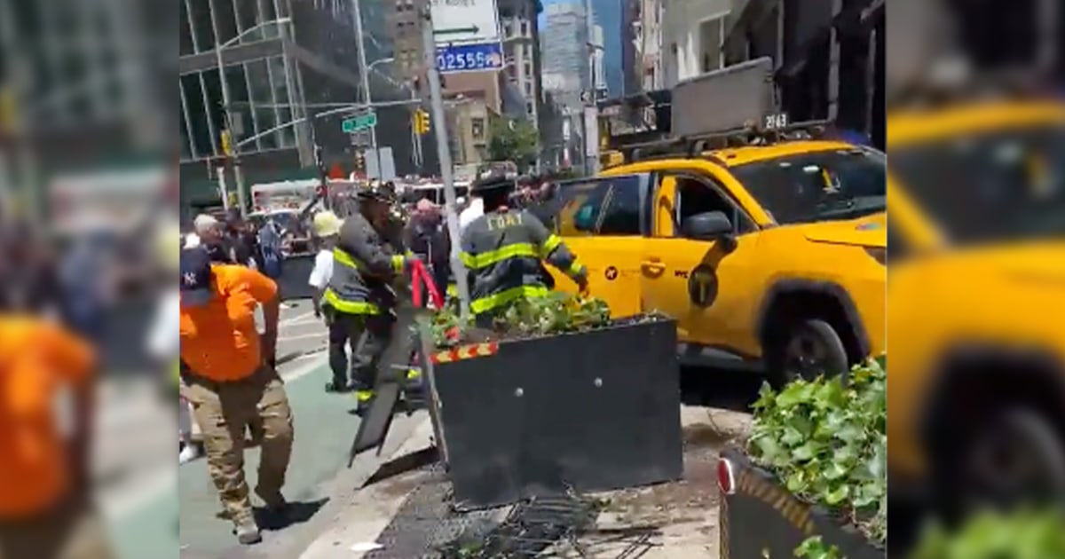 Un taxi arrolla a peatones en el centro de Manhattan y provoca al menos ...