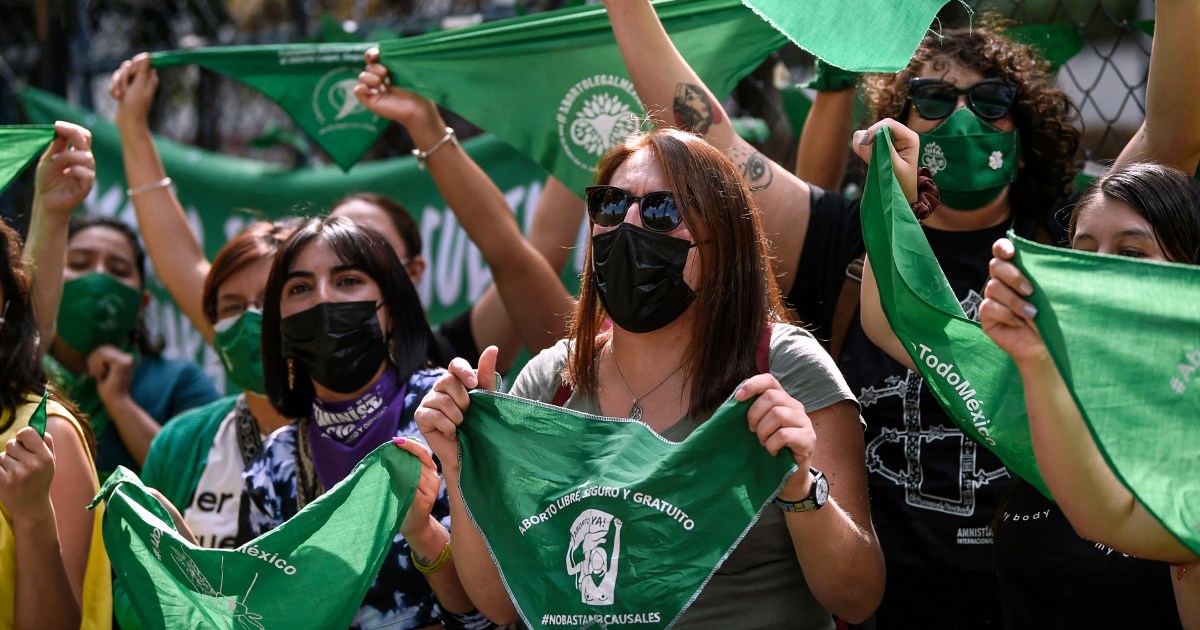 'We're here': Mexican groups slam U.S. abortion restrictions as they help more American women
