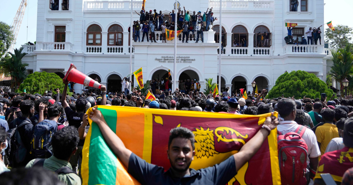 Protesters in Sri Lanka overrun prime minister’s office after president flees