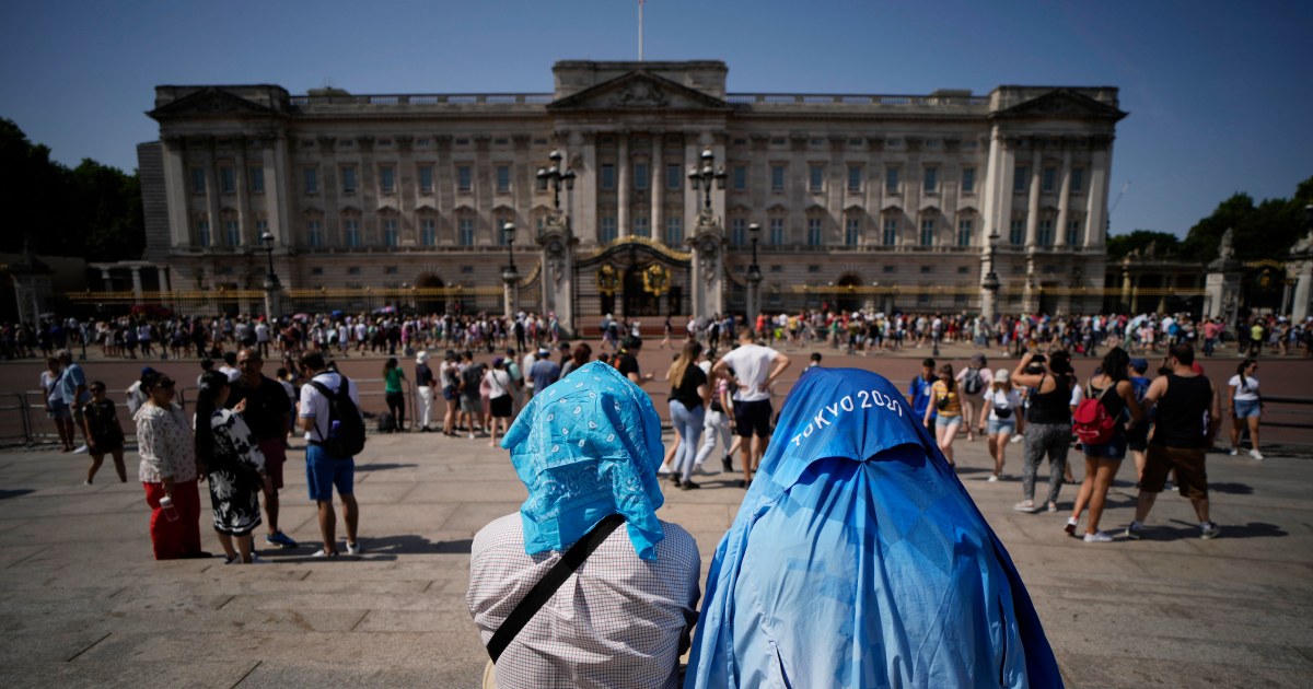 Des incendies éclatent autour de Londres alors que le Royaume-Uni enregistre la journée la plus chaude de tous les temps