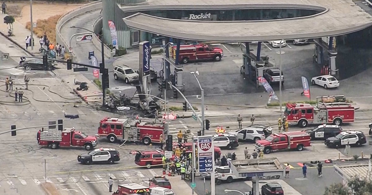 Horrific crash involving at least 13 vehicles in South LA caught on cam -  CBS Los Angeles