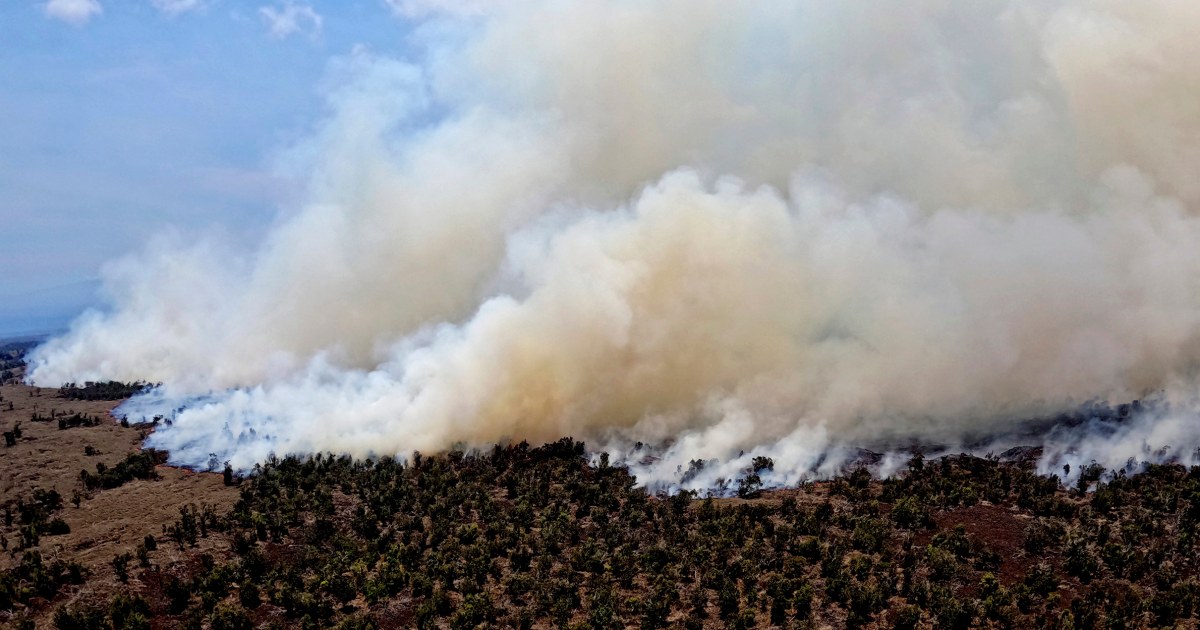 Huge Wildfire Burning Amid Drought On Hawaii S Big Island   220811 HawaiiWildfire Ac 1034p Cade65 