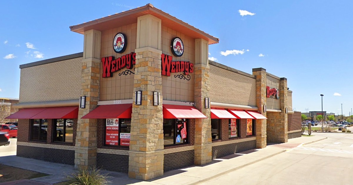 Customer fired into Texas Wendy's after argument over drive-thru order ...