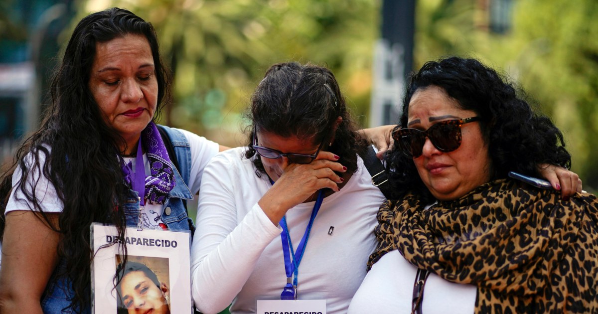 Mexicans march to demand search for 100,000 disappeared