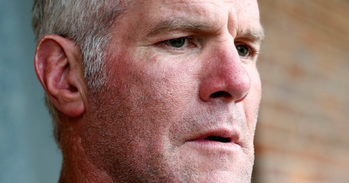 Brett Favre allegations in Mississippi welfare scandal get uglier - Vimarsana News