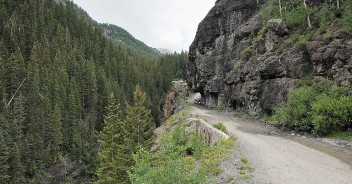 3 killed in Colorado off-roading tour after car falls over 100 feet off a cliff
