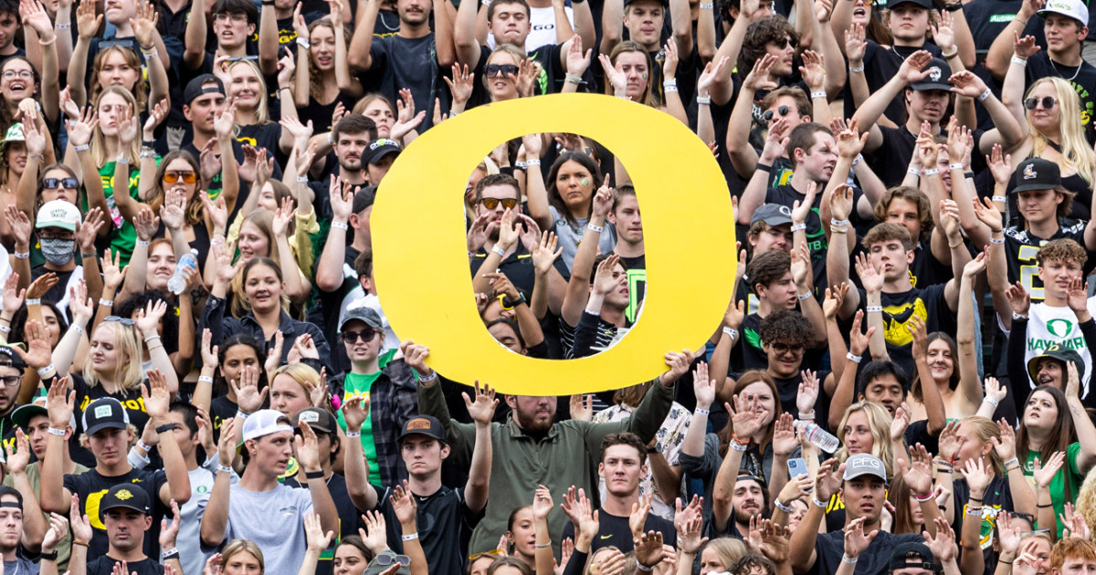 U. of Oregon apologizes for “despicable chants” at Saturday football game