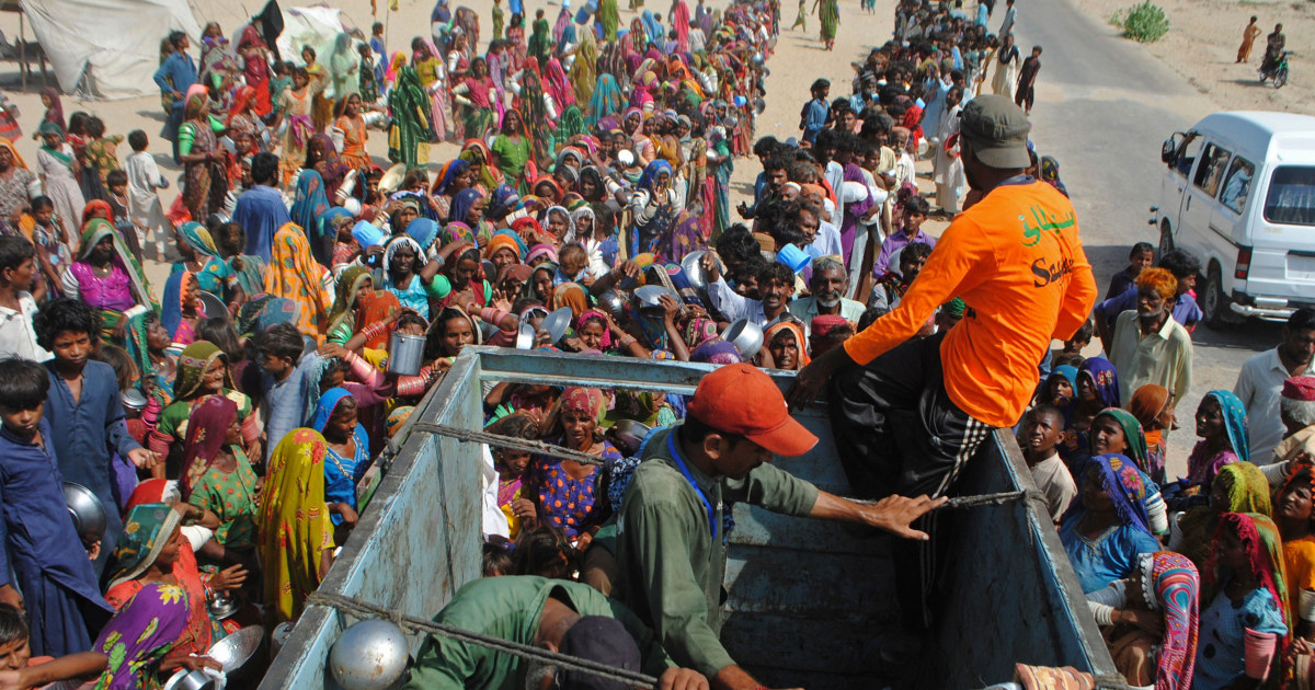 Flood-borne diseases plague Pakistan as Angelina Jolie makes surprise visit