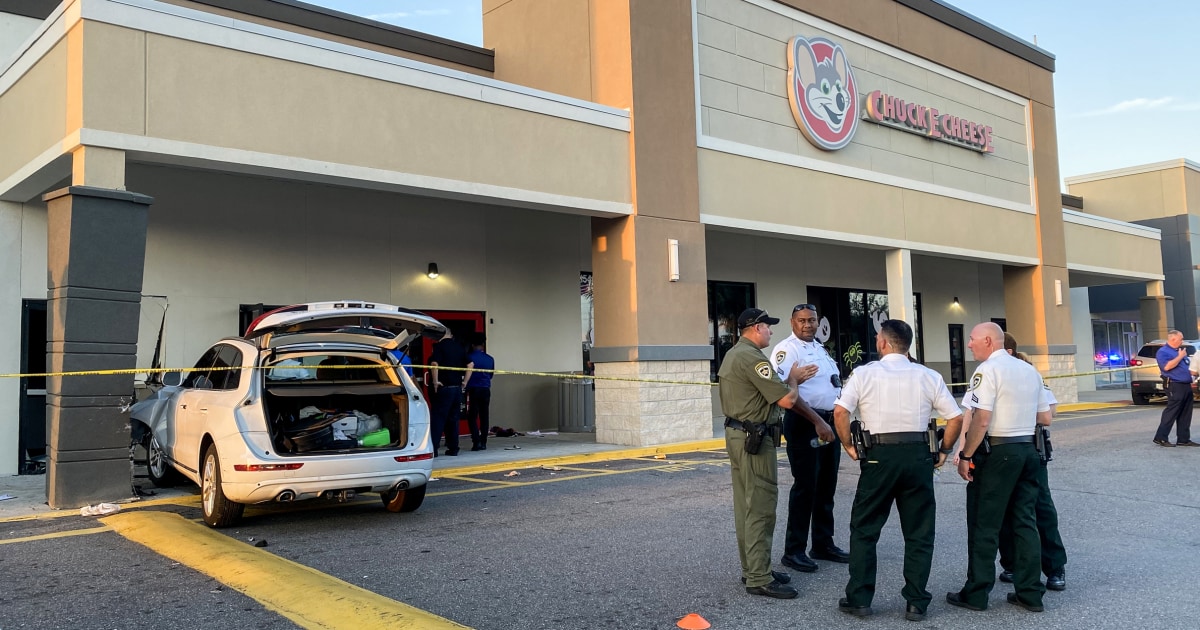 shots-fired-in-florida-chuck-e-cheese-parking-lot-during-altercation