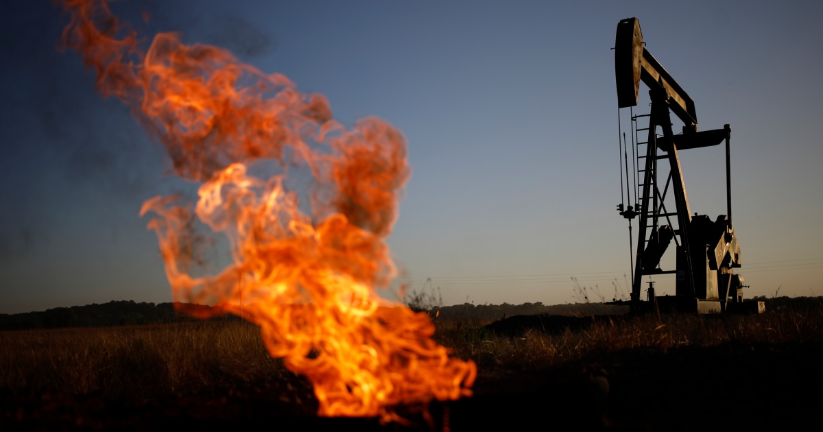 Doctors decry ‘record profits’ for fossil fuel companies as climate change weighs on global health