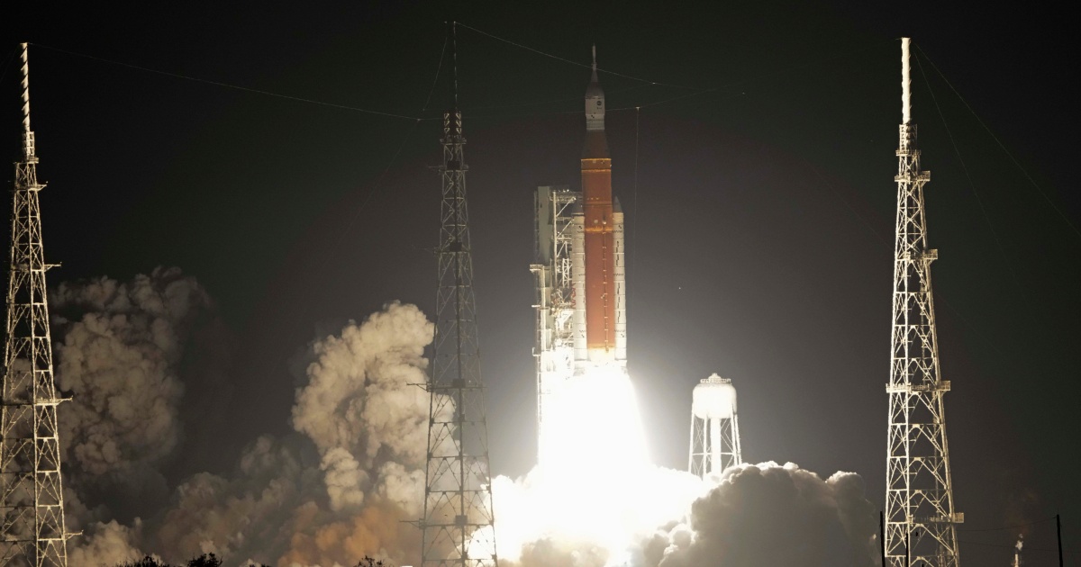 #NASA heads back to moon with Artemis I launch