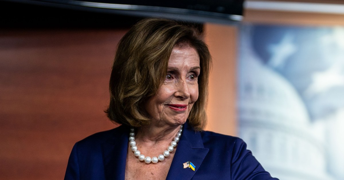 Following a legendary run, Nancy Pelosi agrees to pass the torch