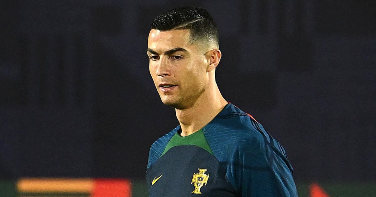 Cristiano Ronaldo to leave Manchester United 'with immediate effect'