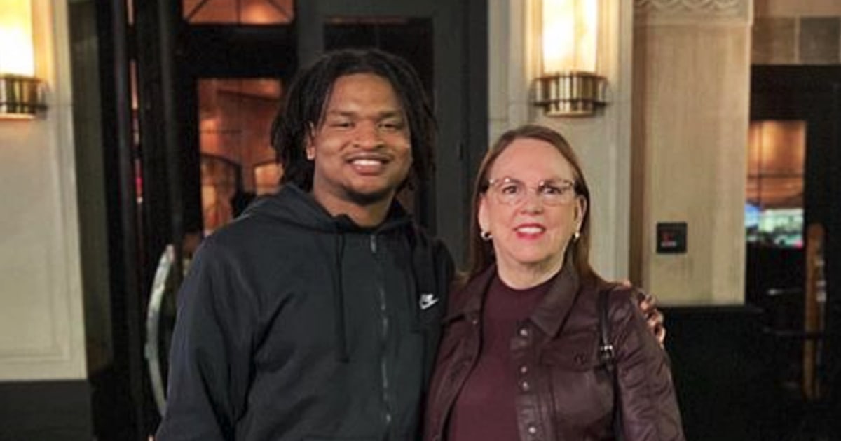 Grandmother who accidentally invited random teen to Thanksgiving is diagnosed with breast cancer