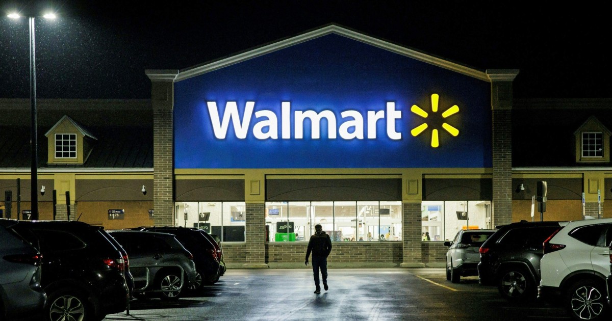 Walmart keeps grocery prices steady amid inflation, antitrust