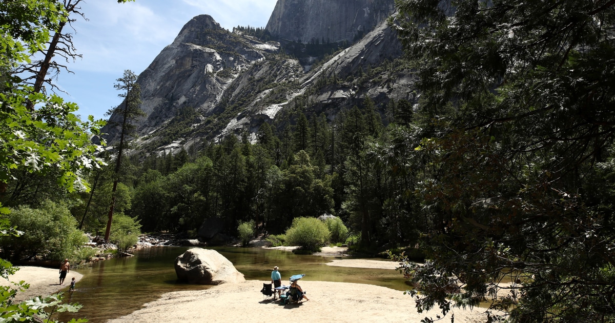 Rock slide deaths at Yosemite National Park lead to closures