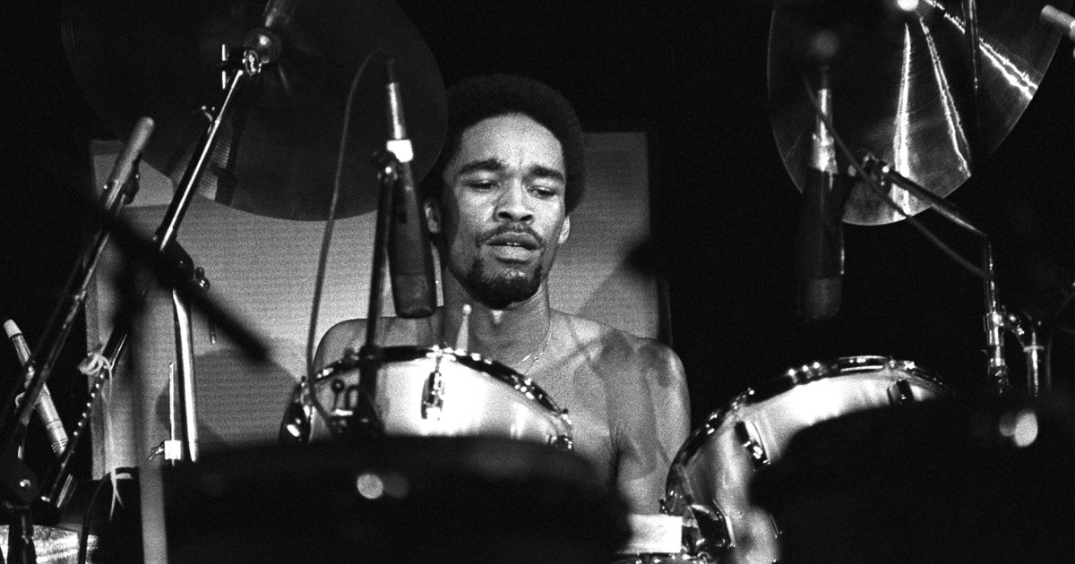 Earth, Wind & Fire drummer Fred White dies at age 67 thumbnail