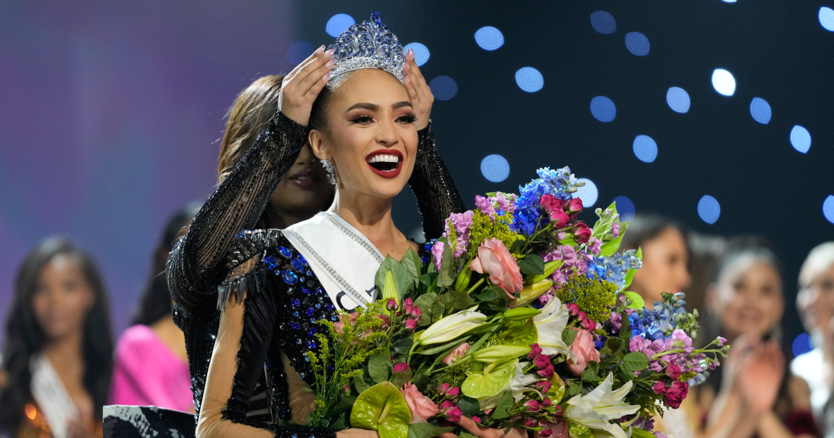 Miss USA R’Bonney Gabriel crowned Miss Universe 2022
