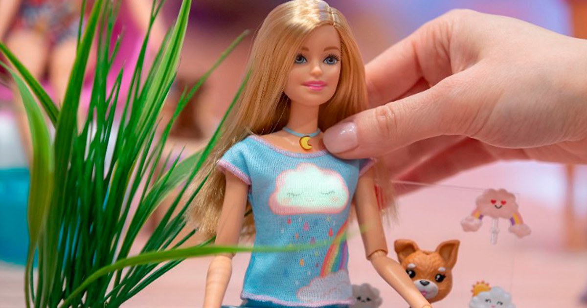 Edad de 2025 barbie 2020