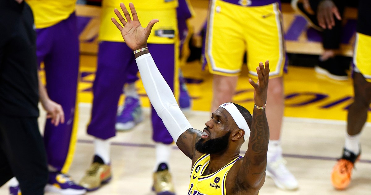 LeBron James nets all-time NBA scoring record with his 38,388th point.