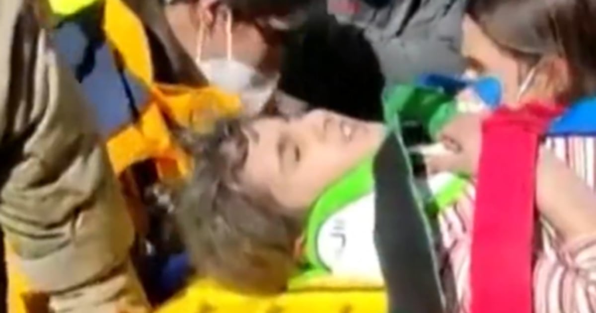 Video shows girl being rescued after 178 hours under earthquake rubble in Turkey