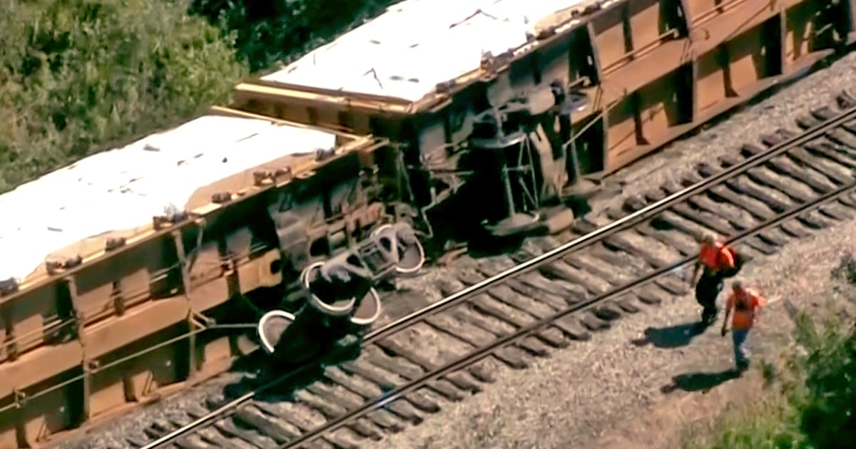 Tren que transportaba propano se descarrila a millas del aeropuerto de Florida