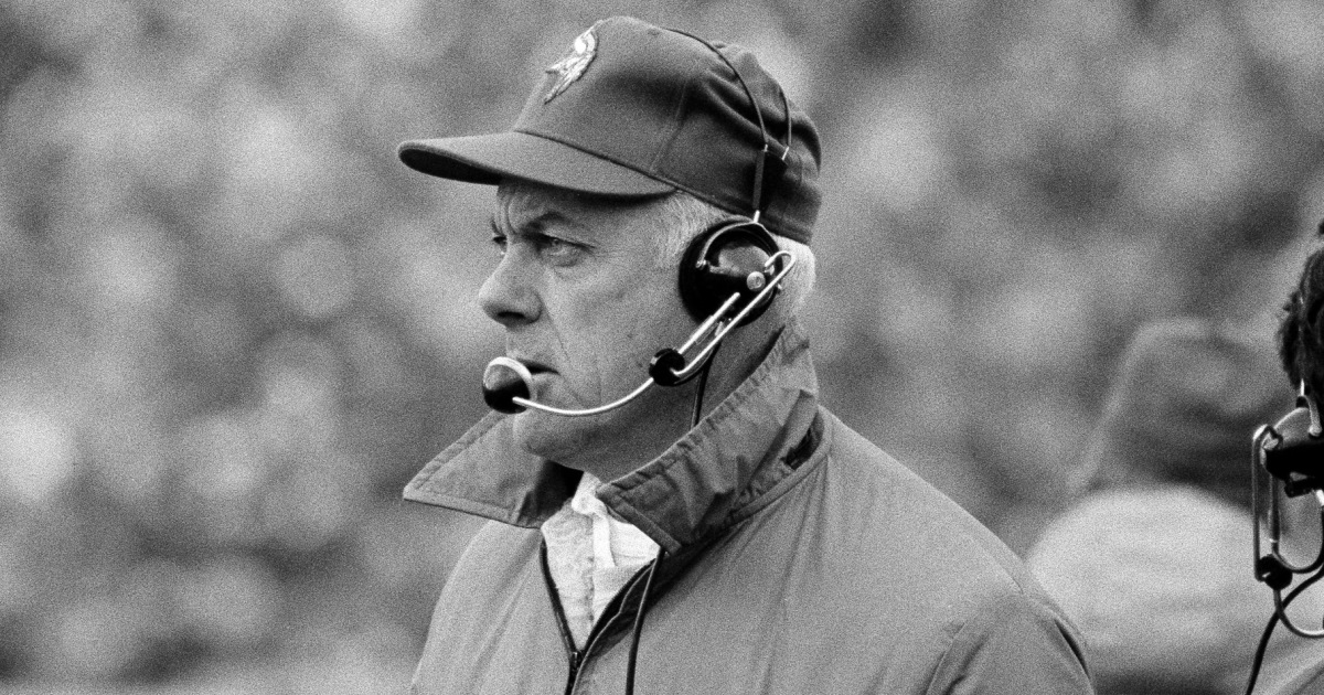 Bud Grant, stoic NFL Hall of Fame coach of powerful Minnesota Vikings teams, dies at 95