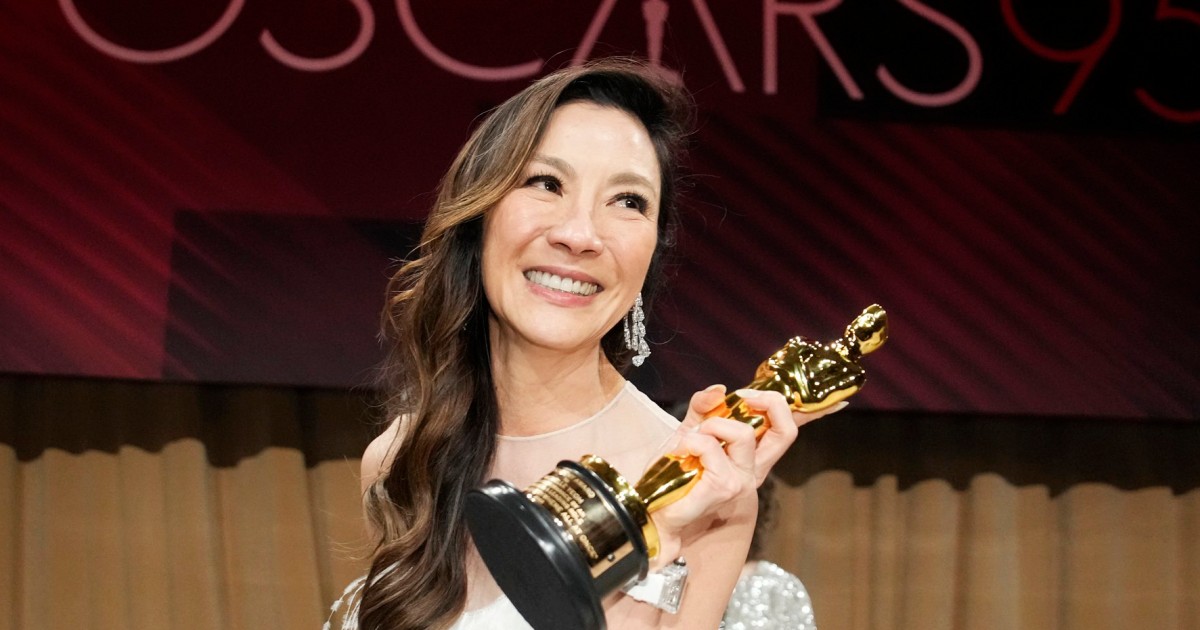 michelle-yeoh-becomes-first-asian-to-win-best-actress-oscar