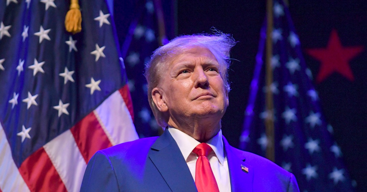 With possible indictment looming, Trump dominates House Republican retreat thumbnail