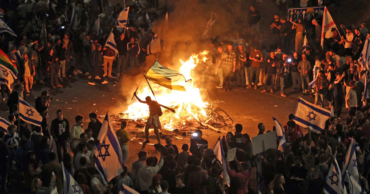 Netanyahu agrees to pause judicial overhaul following widespread unrest