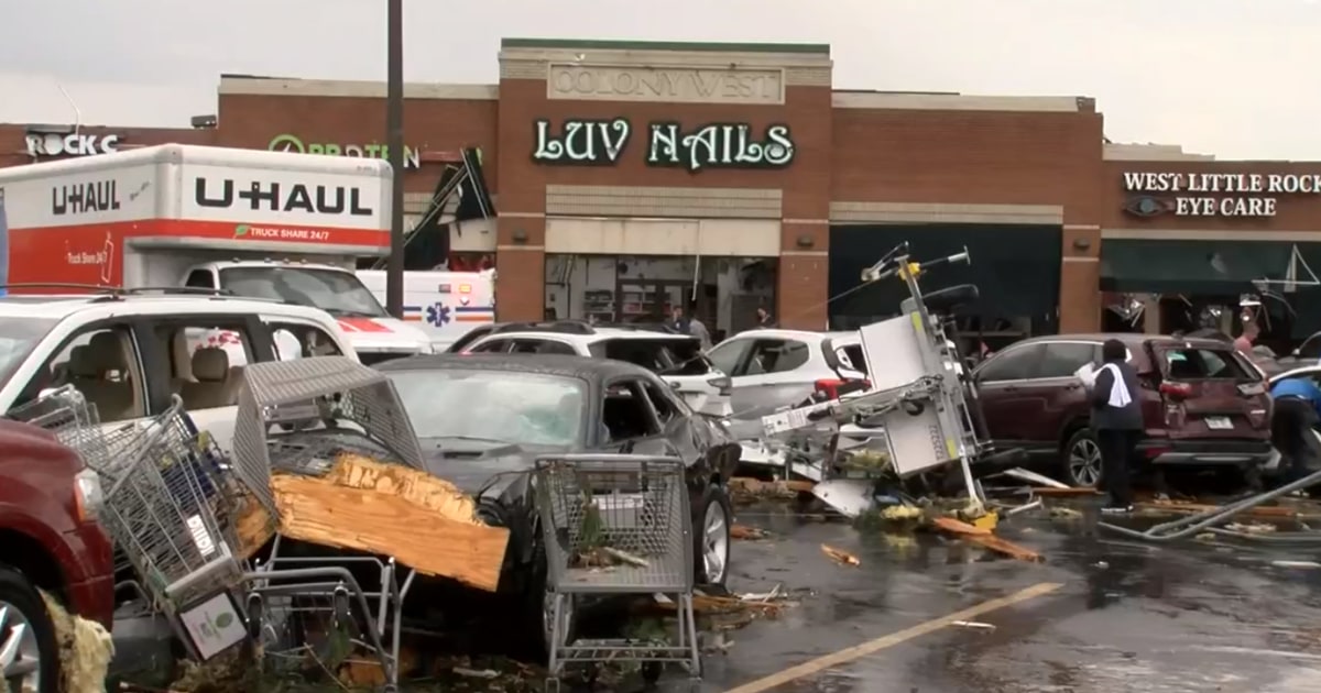 Mortal tornado causa ‘daños significativos’ en Arkansas
