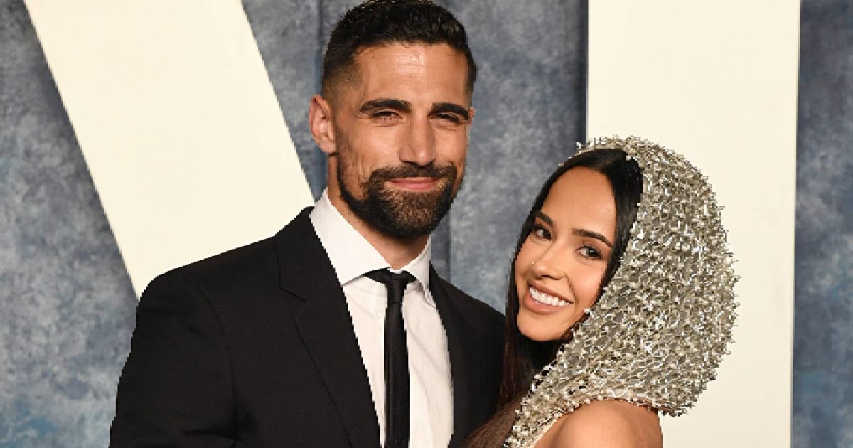 Becky G y Sebastian Lletget, la pareja favorita de los Oscars 2023