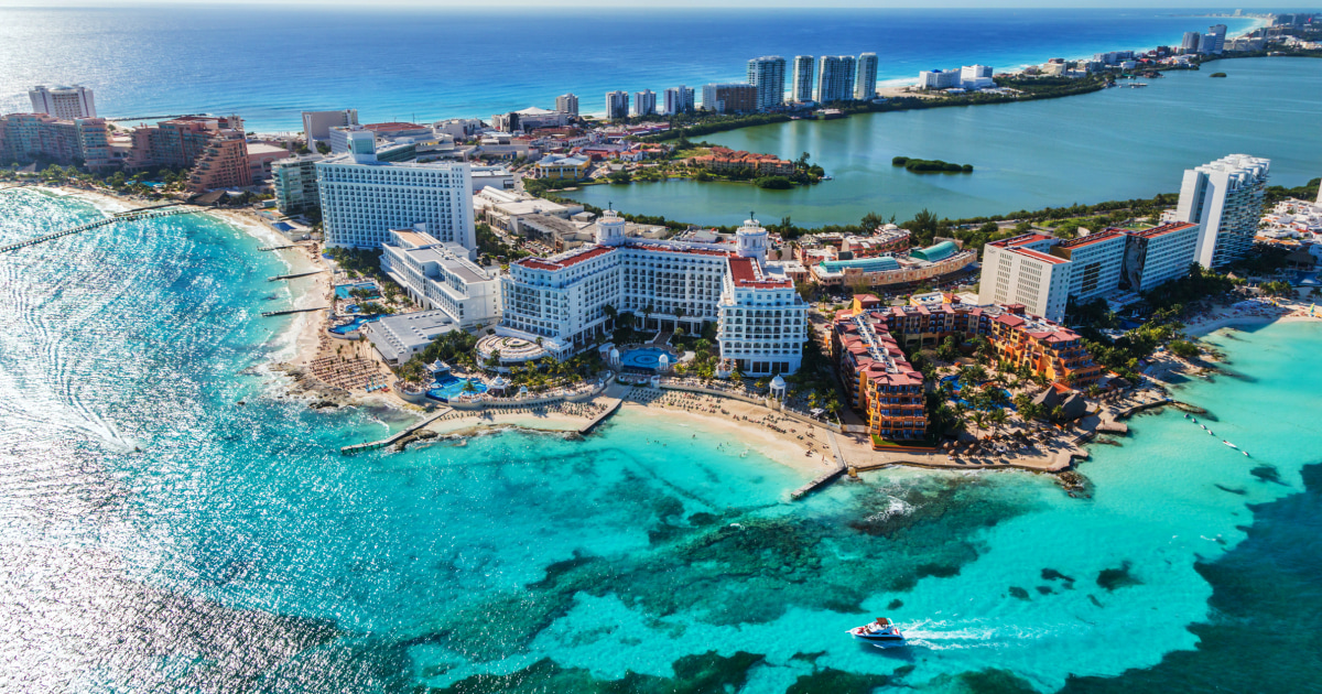 Encuentran 4 cuerpos en zona hotelera de balneario mexicano de Cancún