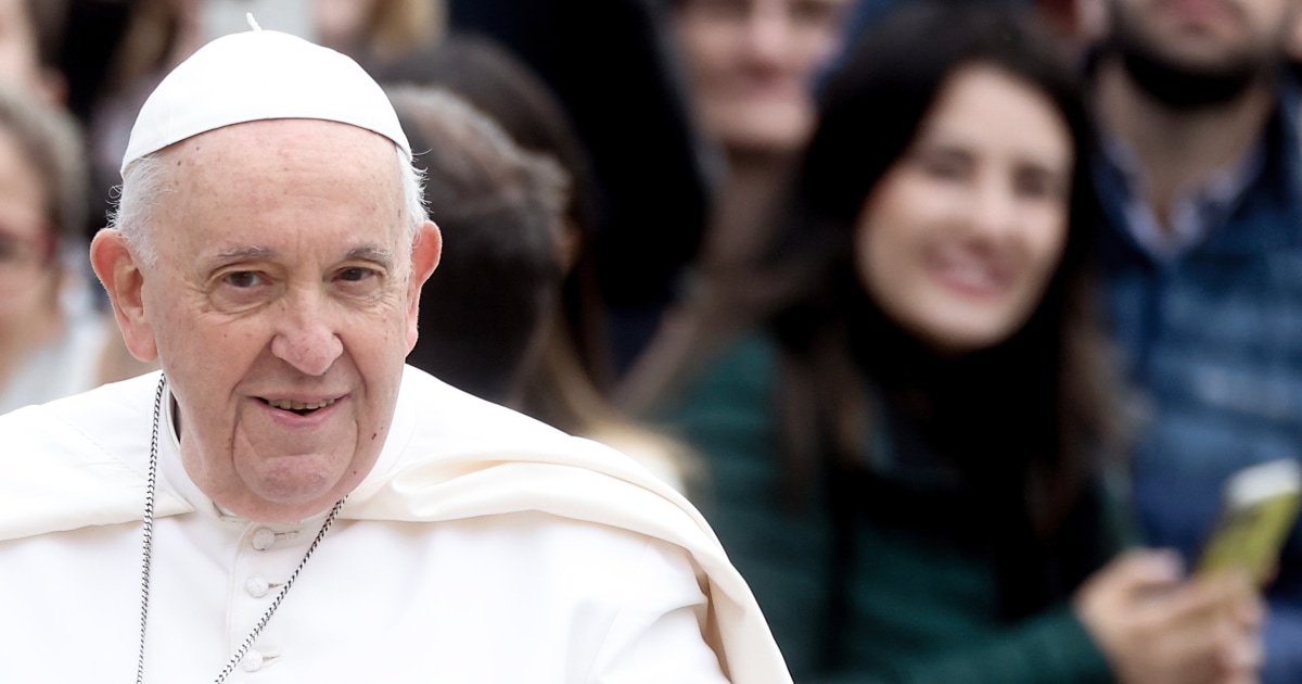 El Papa Francisco dice que el sexo es algo hermoso y que es ‘normal’ conocer gente en Tinder