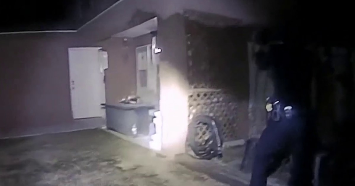 Video shows police at wrong house before fatal shooting of homeowner in New  Mexico