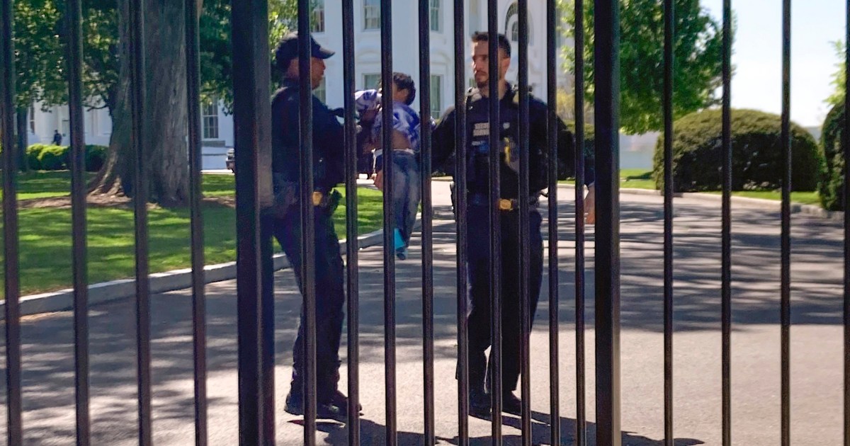 Secret Service officers respond to a White House breach — by a toddler