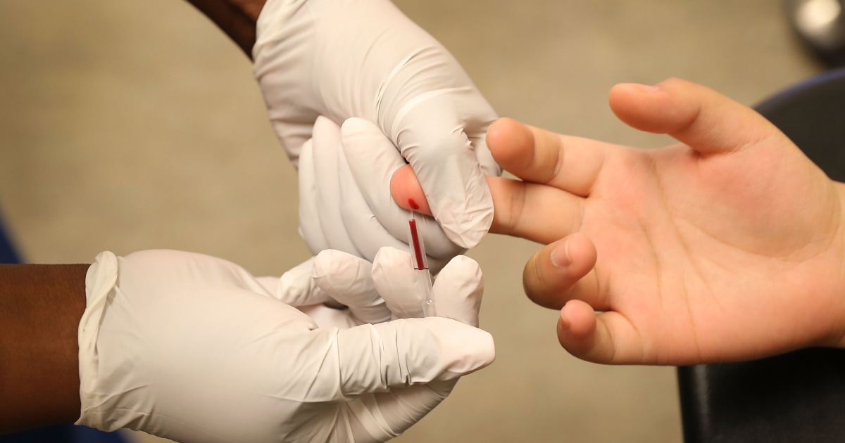Bictegravir-Lenacapavir Single Pill Non-Inferior to Complex Regimens in Heavily Treatment-Experienced HIV Patients