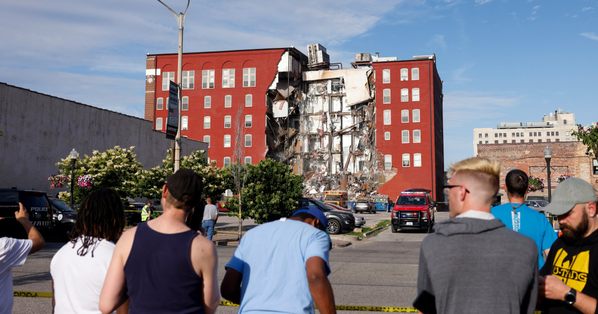 Authorities search for possible missing residents in Iowa apartment collapse