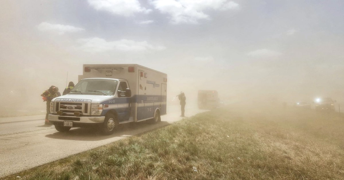 #6 dead, dozens hospitalized after blinding dust storm in Illinois caused multiple highway pileups