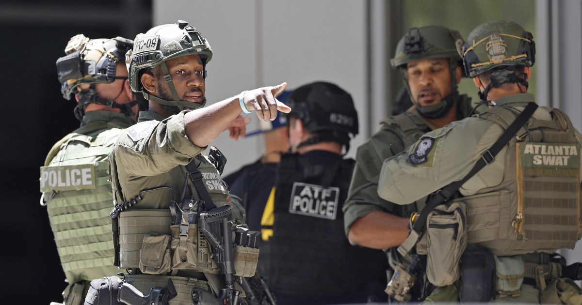 Tiroteo en Midtown Atlanta deja 1 muerto, sospechoso sigue prófugo, dice la policía